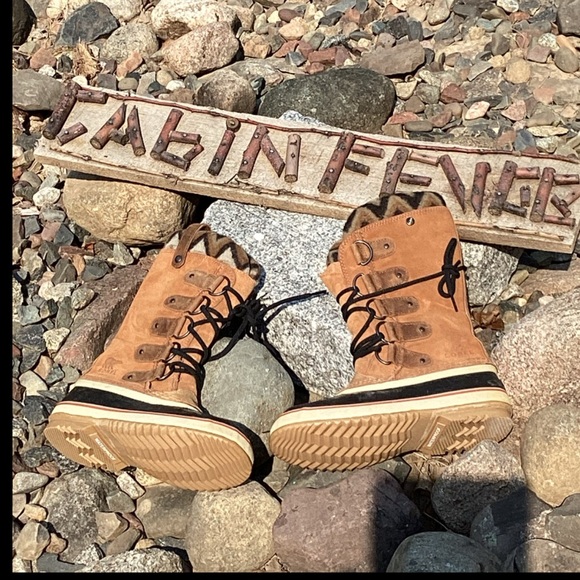 โ๏ธ Croft & Borrow Boucle' Cardigan Dijon Mustard EPLC Sz M-XL  IMO - Picture 7 of 16